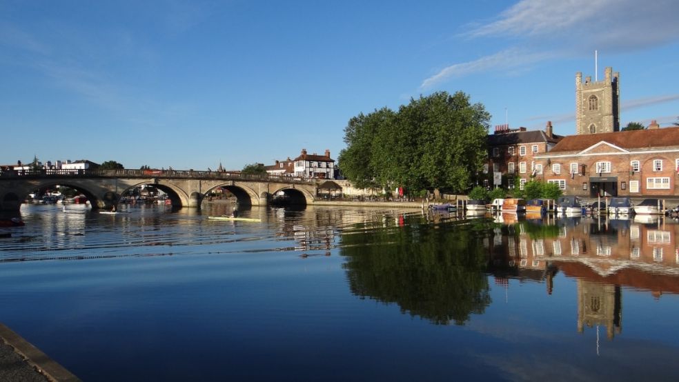 Henley on Thames Crockers Hobbs of Henley Travel