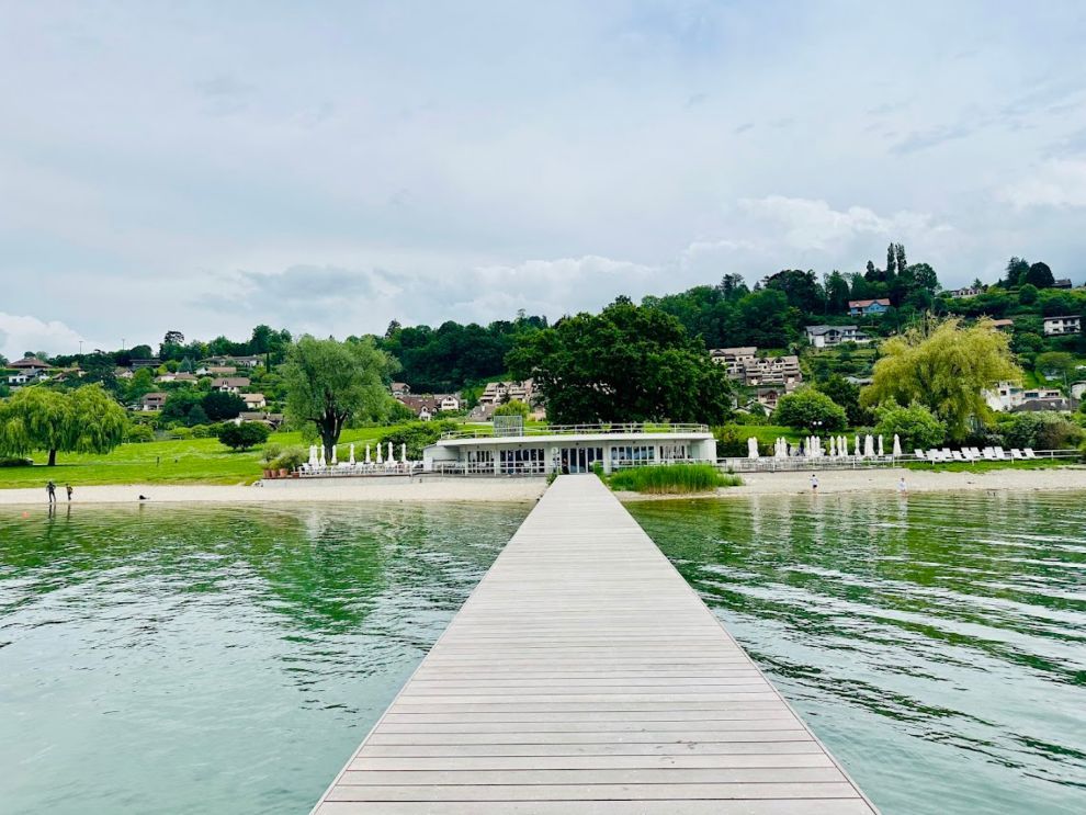 Lido Restaurant Lac du Bourget water view