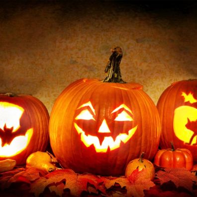 15 Spookiest Holiday Events In Canada Revealed (Most Are Family Friendly) travel